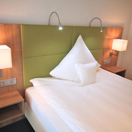 Hotel Go2Bed Weil Am Rhein - Basel エクステリア 写真