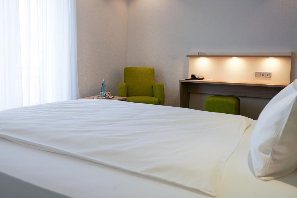 Hotel Go2Bed Weil Am Rhein - Basel エクステリア 写真