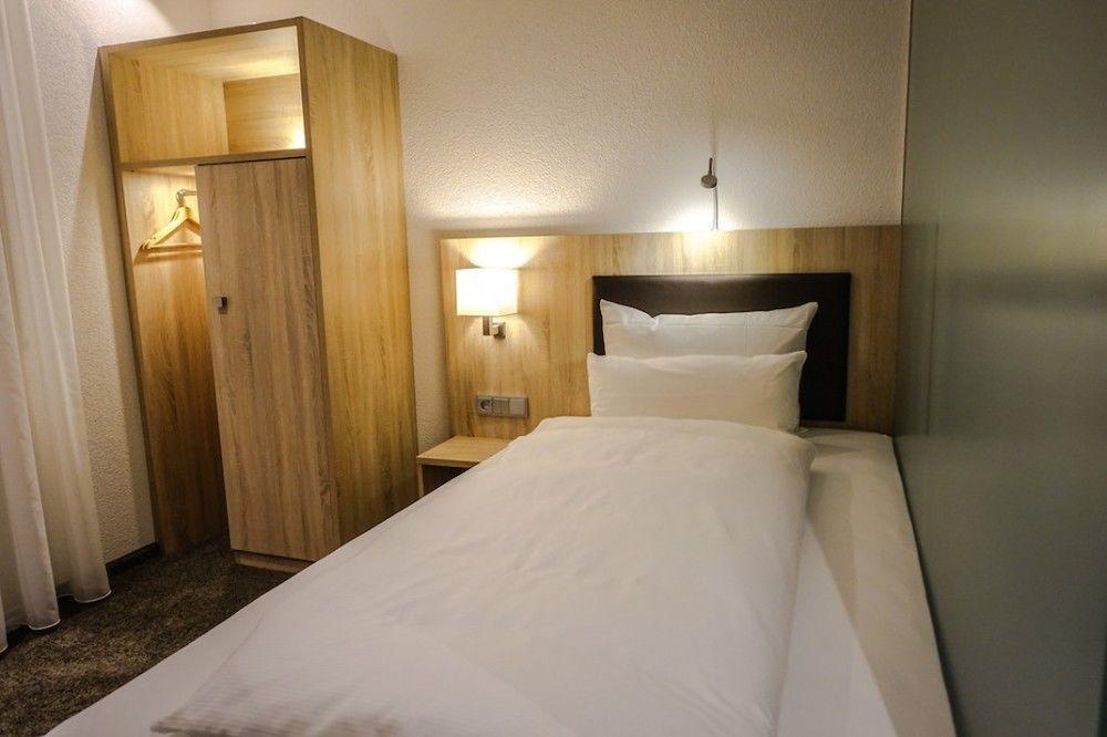 Hotel Go2Bed Weil Am Rhein - Basel エクステリア 写真