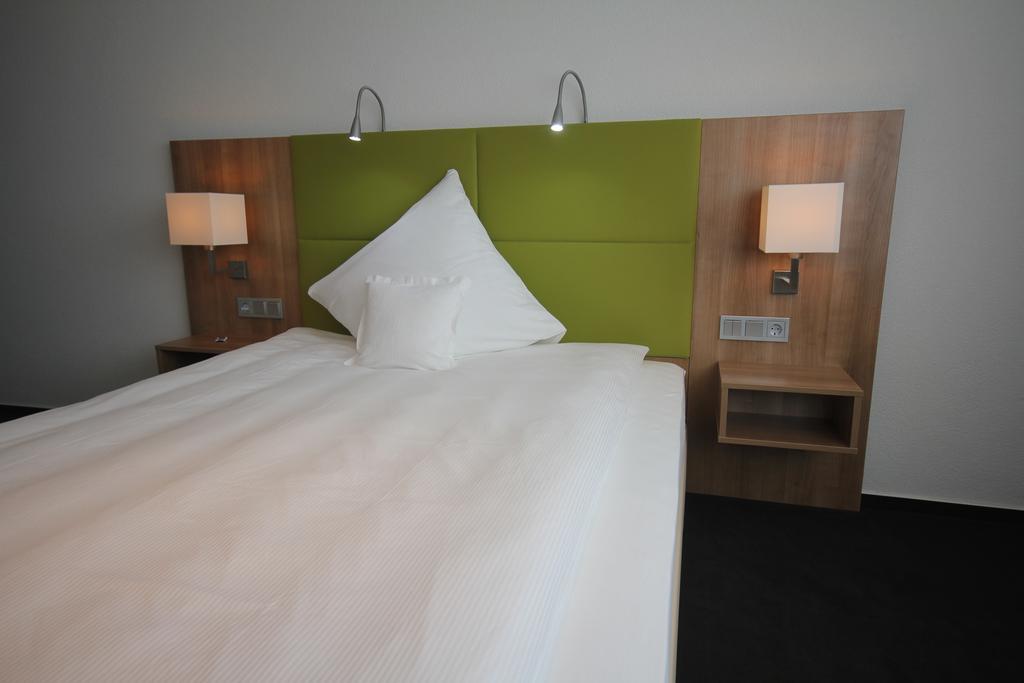 Hotel Go2Bed Weil Am Rhein - Basel エクステリア 写真